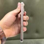 گوشی موبایل اپل مدل iPhone 16 Pro AEA تک سیم کارت حافظه ۲۵۶ گیگابایت – کارکرده | نمای راست