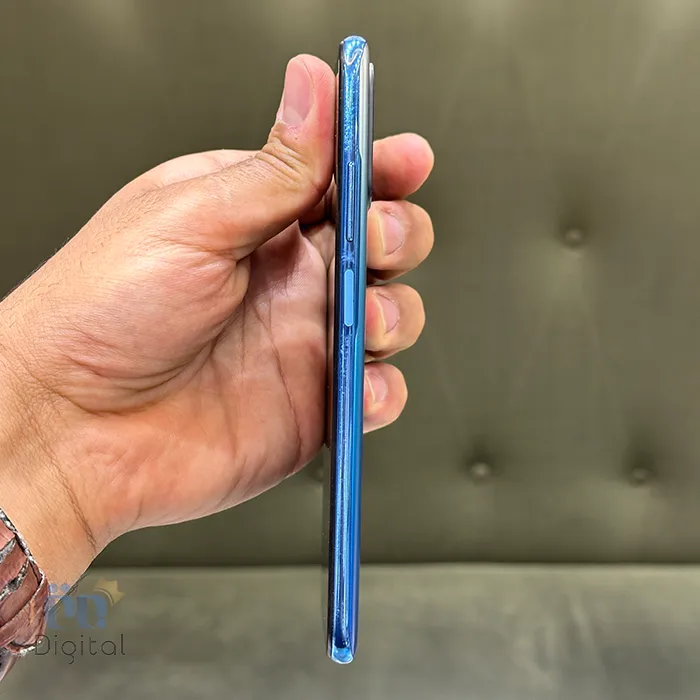 گوشی موبایل شیائومی مدل Poco M5s حافظه ۱۲۸ گیگابایت با رم ۶ گیگابایت – کارکرده | نمای راست