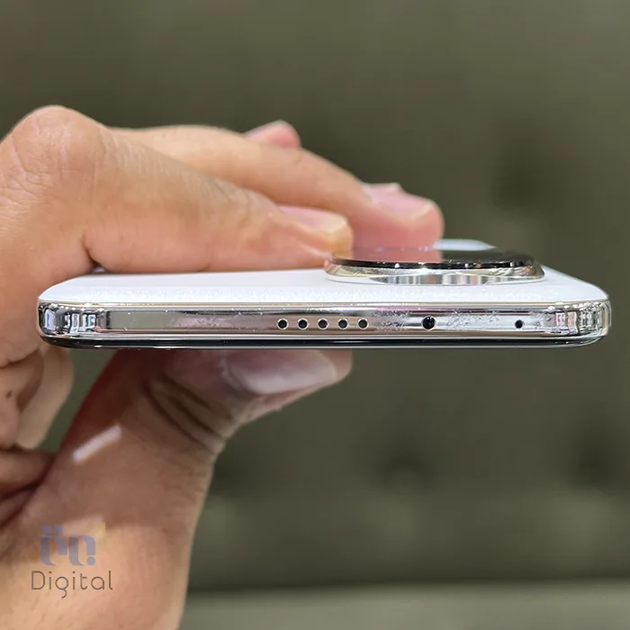 گوشی موبایل آنر مدل Honor 200 5G حافظه ۲۵۶ گیگابایت با رم ۱۲ گیگابایت – کارکرده | نمای بالا