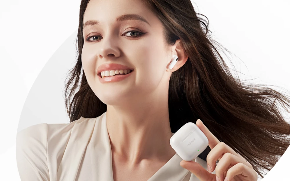 آنر Earbuds 5e معرفی شد؛ حذف نویز ۵۲ دسی‌بلی و ۴۵ ساعت شارژدهی