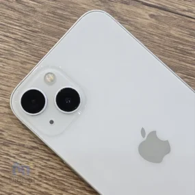 گوشی موبایل اپل مدل iPhone 13 CHA دو سیم کارت حافظه ۱۲۸ گیگابایت – کارکرده | نمای پشت و دوربین
