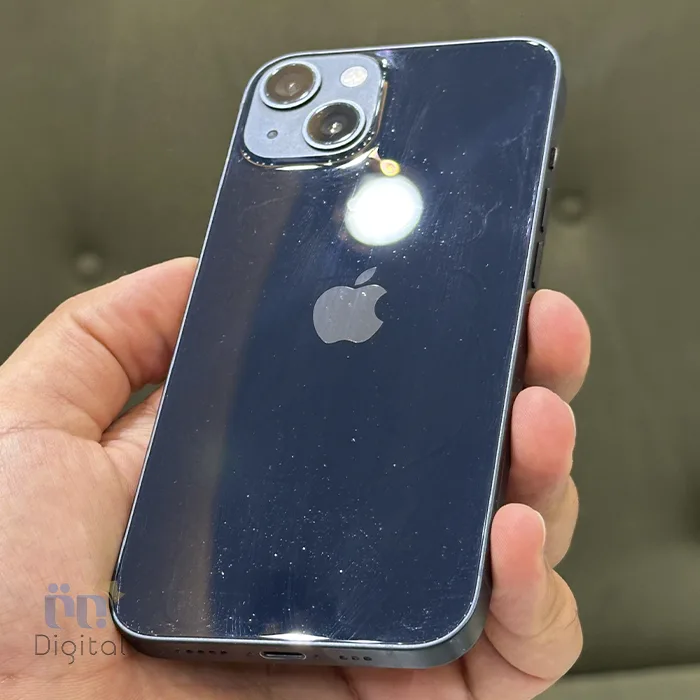 گوشی موبایل اپل مدل iPhone 13 CHA دو سیم کارت حافظه ۱۲۸ گیگابایت – کارکرده | نمای پشت و دوربین