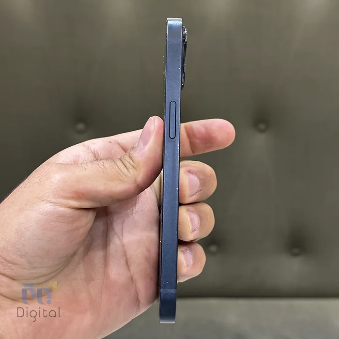 گوشی موبایل اپل مدل iPhone 13 CHA دو سیم کارت حافظه ۱۲۸ گیگابایت – کارکرده | نمای راست