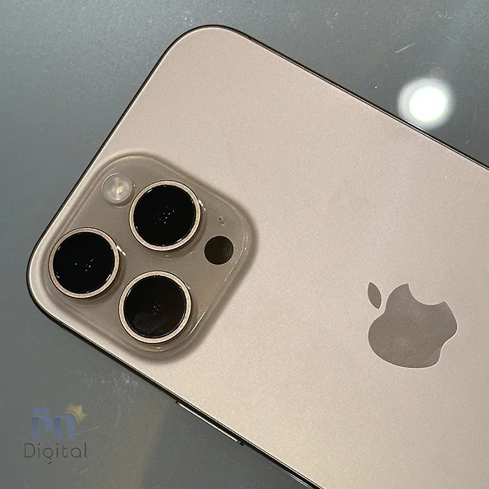 گوشی موبایل اپل مدل iPhone 16 Pro Max ZAA دو سیم کارت حافظه ۲۵۶ گیگابایت – کارکرده | نمای پشت و دوربین