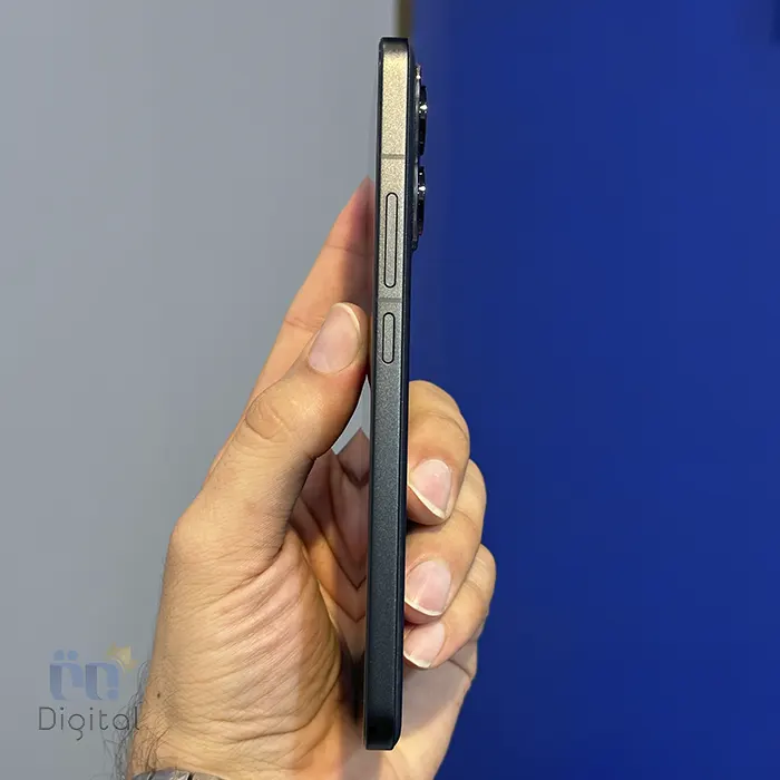 گوشی موبایل شیائومی مدل Poco F6 Pro حافظه ۵۱۲ گیگابایت با رم ۱۲ گیگابایت – کارکرده | نمای راست