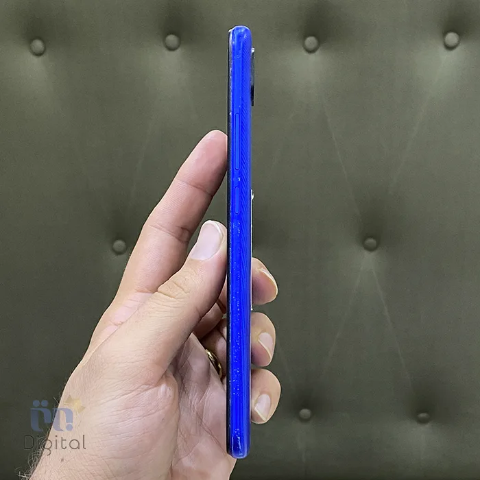 گوشی موبایل شیائومی مدل Redmi 9C حافظه ۶۴ گیگابایت با رم ۳ گیگابایت – کارکرده | نمای راست