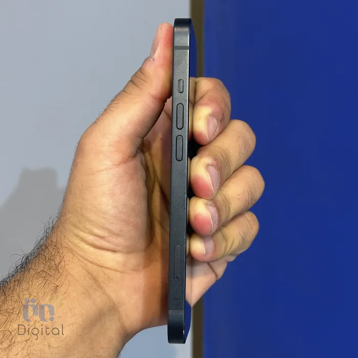 گوشی موبایل اپل مدل iPhone 13 CHA دو سیم کارت حافظه ۱۲۸ گیگابایت – کارکرده |‌ نمای چپ