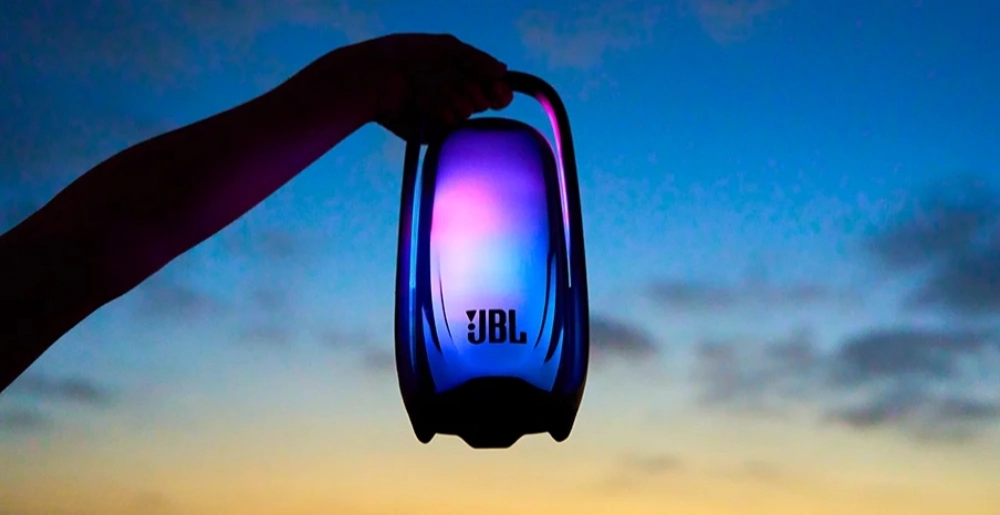 اسپیکر JBL Pulse 6 با صدای ۴۰ واتی، بلوتوث ۶٫۰ و طراحی خاص معرفی شد