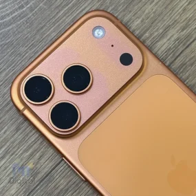 گوشی موبایل اپل مدل iPhone 17 Pro ZAA دو سیم کارت حافظه ۲۵۶ گیگابایت – کارکرده | نمای پشت و دوربین