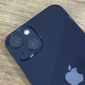 گوشی موبایل اپل مدل iPhone 13 CHA دو سیم کارت حافظه ۲۵۶ گیگابایت – کارکرده |‌ نمای پشت و دوربین