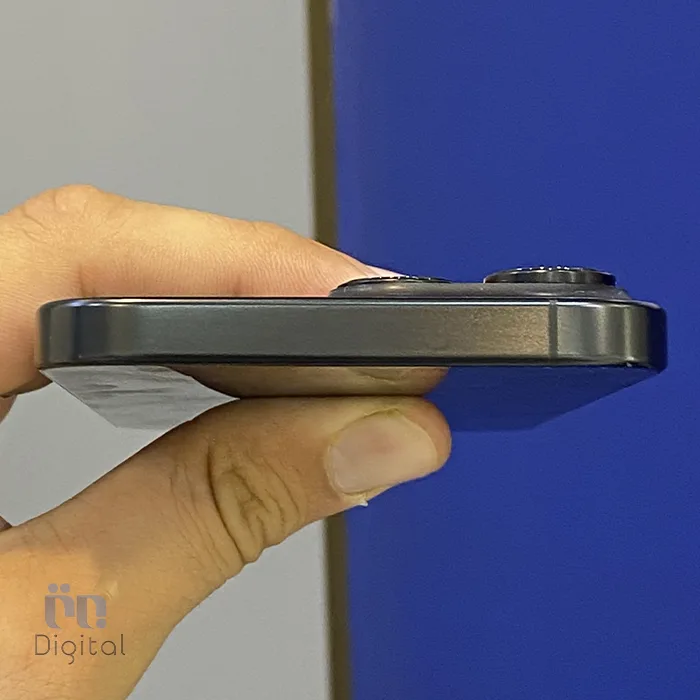 گوشی موبایل اپل مدل iPhone 16 Pro Max ZAA دو سیم کارت حافظه ۲۵۶ گیگابایت – کارکرده |‌نمای بالا