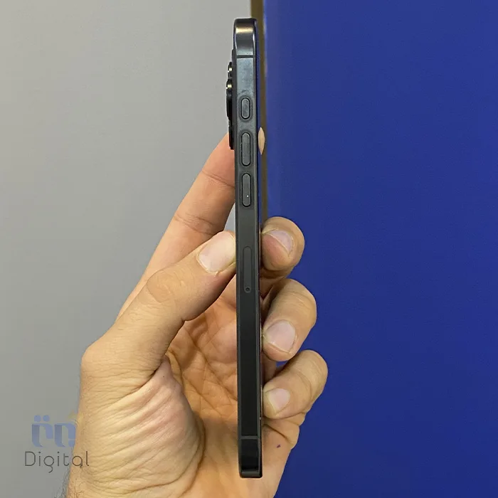 گوشی موبایل اپل مدل iPhone 16 Pro Max ZAA دو سیم کارت حافظه ۲۵۶ گیگابایت – کارکرده |‌نمای چپ