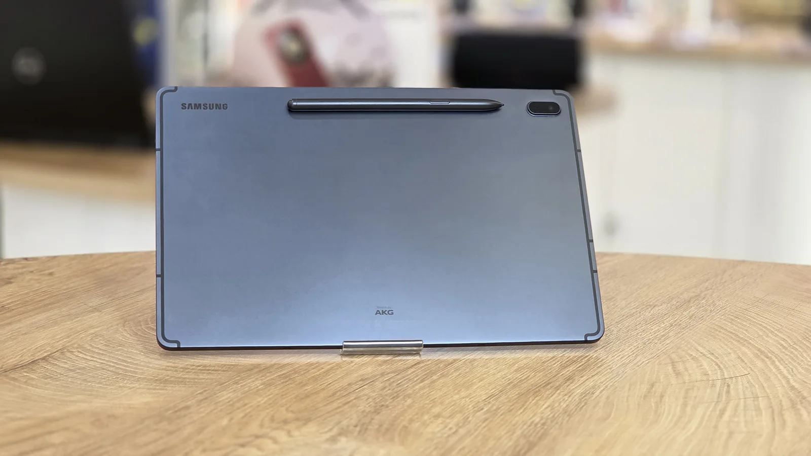 تبلت سامسونگ مدل Galaxy Tab S7 FE تک سیم کارت حافظه ۶۴ گیگابایت با رم ۴ گیگابایت همراه با قلم – در حد نو