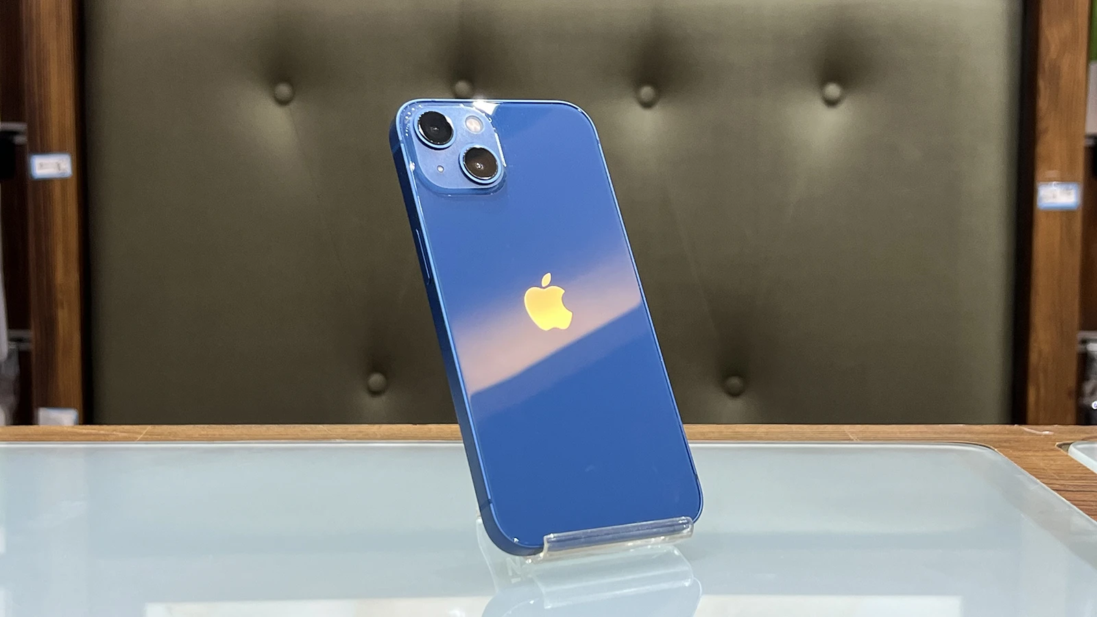 گوشی موبایل اپل مدل iPhone 13 CHA دو سیم کارت حافظه ۲۵۶ گیگابایت - کارکرده