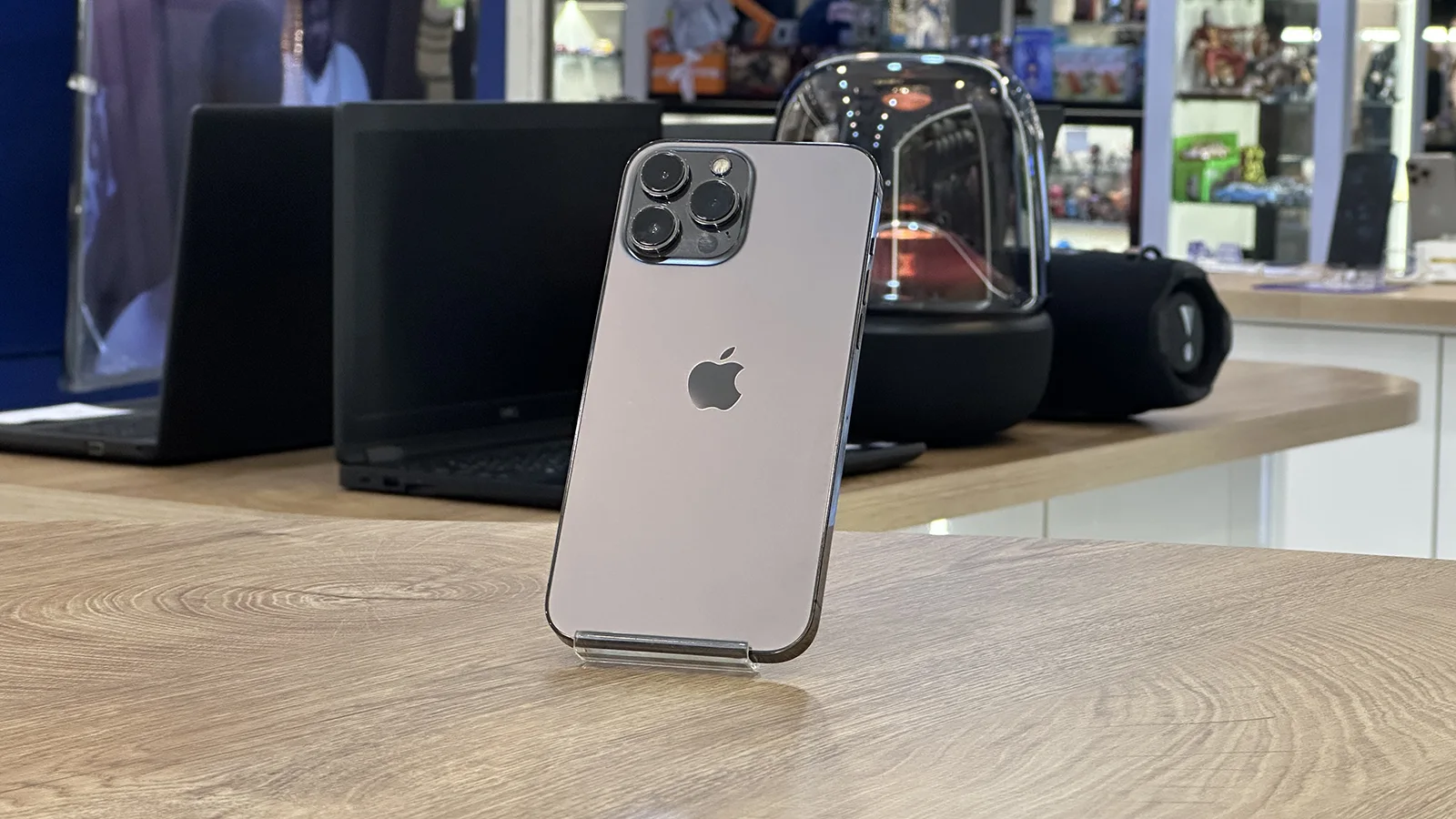 گوشی موبایل اپل مدل iPhone 13 Pro Max ZAA دو سیم کارت حافظه ۲۵۶ گیگابایت – کارکرده