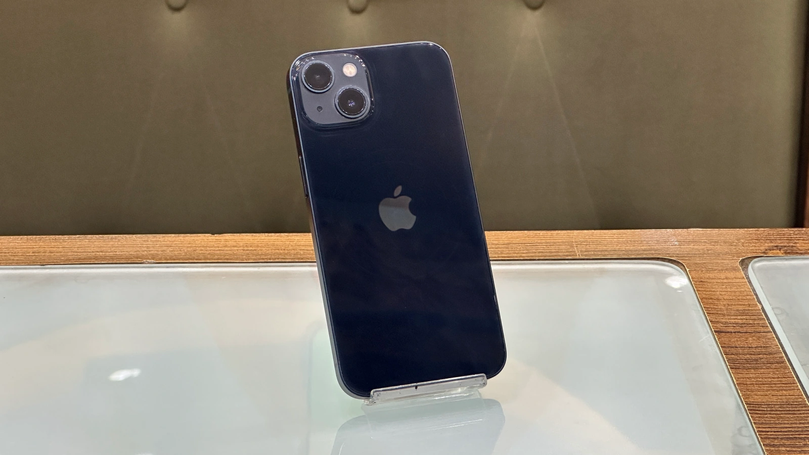 گوشی موبایل اپل مدل iPhone 13 CHA دو سیم کارت حافظه ۱۲۸ گیگابایت
