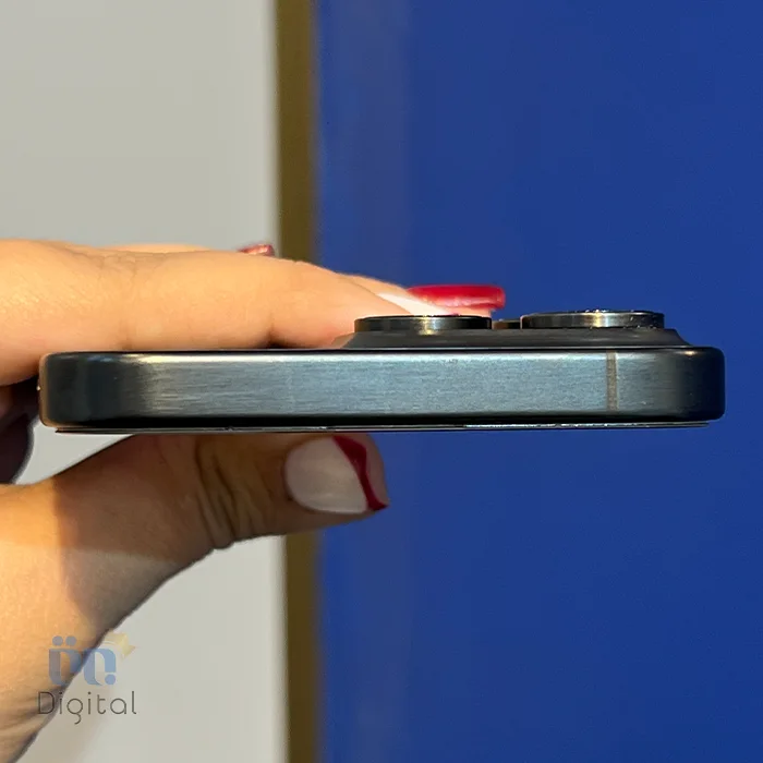 گوشی موبایل اپل مدل iPhone 15 Pro Max ZAA دو سیم کارت حافظه ۲۵۶ گیگابایت – کارکرده | نمای بالا