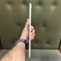 تبلت اپل مدل iPad 11 2025 Wi-Fi ظرفیت ۲۵۶ گیگابایت - در حد نو | نمای راست
