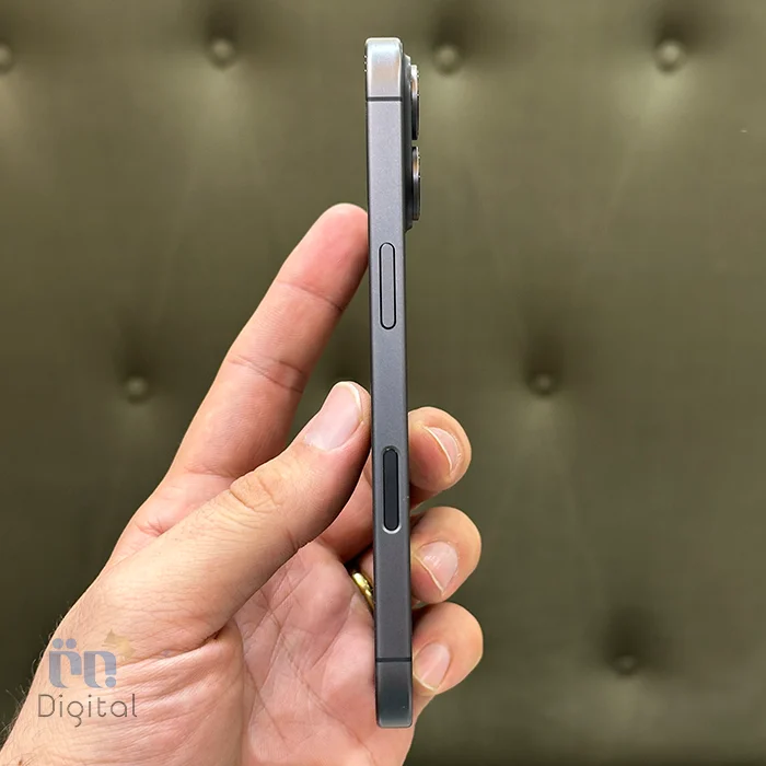 گوشی موبایل اپل مدل iPhone 17 CHA دو سیم کارت حافظه ۲۵۶ گیگابایت – کارکرده | نمای راست