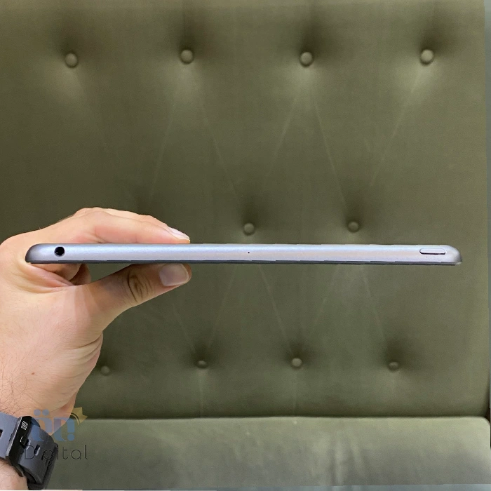 تبلت اپل مدل iPad 9 2023 Wi-Fi ظرفیت ۶۴ گیگابایت - در حد نو