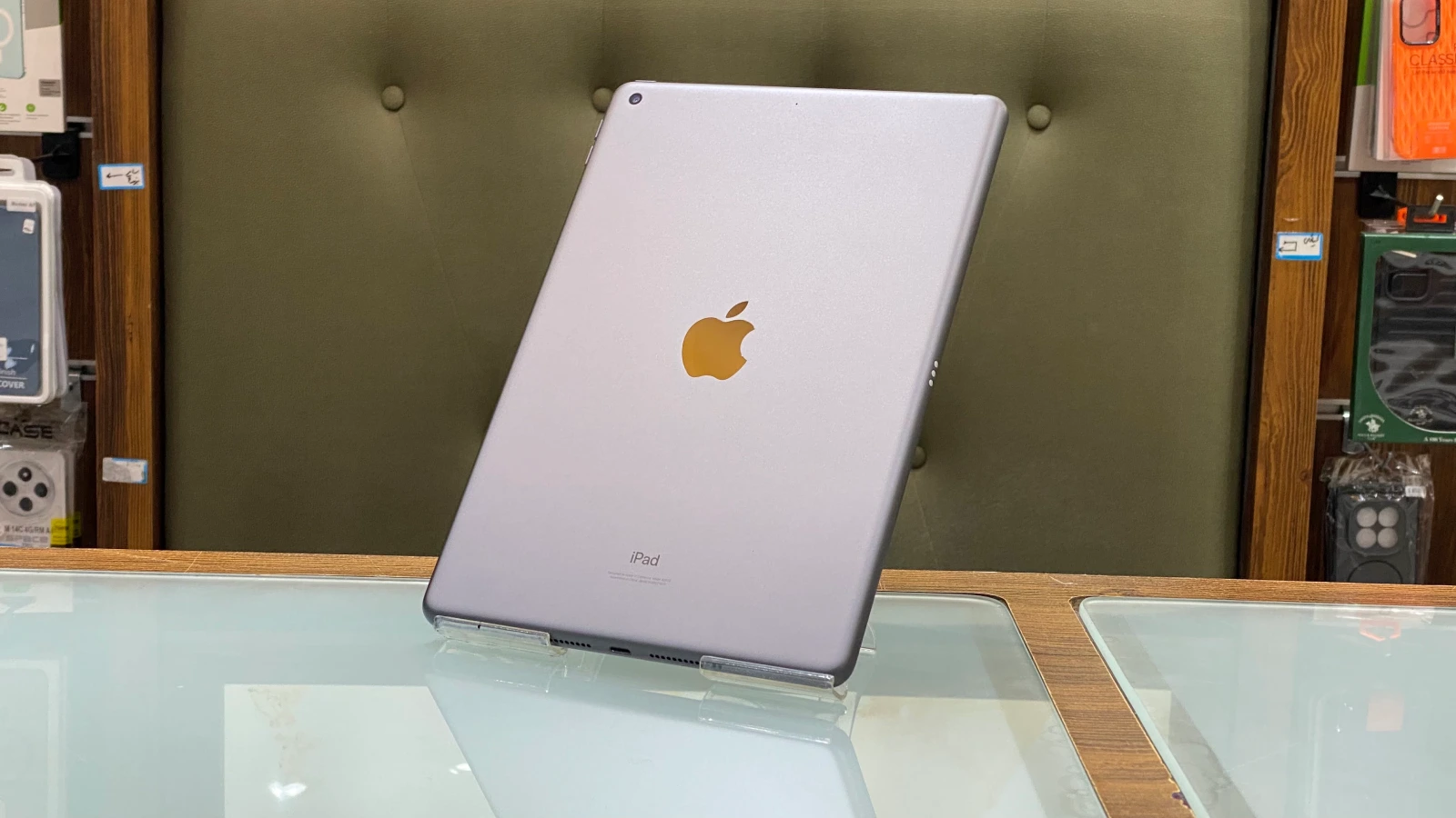 تبلت اپل مدل iPad 9 2023 Wi-Fi ظرفیت ۶۴ گیگابایت - در حد نو