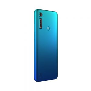 Moto G8 Power Lite از نمایی زوایه دار پشت